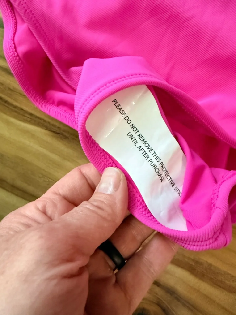 Wilo The Label Hot Pink One Piece Swimsuit V-Neck Crisscross Back Size Medium‎